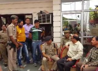 हिमांशी हत्या मामले में नरेंद्र कश्यप के घर पहुंची फाॅरेंसिक टीम