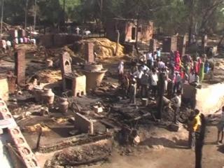 आग का कहर, 35 घर राख, मासूम की मौत