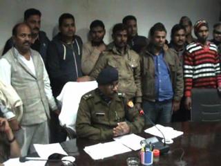 गाज़ीपुर पुलिस को मिली दोहरी सफलता, दो हत्याअों का किया खुलासा