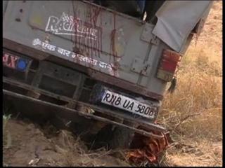 Khadi Pick-Up Gaadi Se Takrai Jeep, Bacche Ki Maut