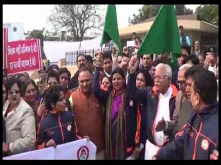 सीएम ने 'सशक्त बेटी सशक्त भारत जागरूकता अभियान' को दिखाई हरी झंड़ी