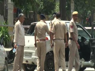 दिल्ली : पुलिस और बदमाशों के बीच हुई फायरिंग, 5 बदमाश काबू
