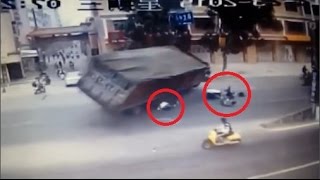 Live road accident - Best in the world (Most Dangerous Road Accident in World Video update 2016 )