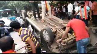 Violence breaks out in Bengaluru , car smashed down on 12 September 2016