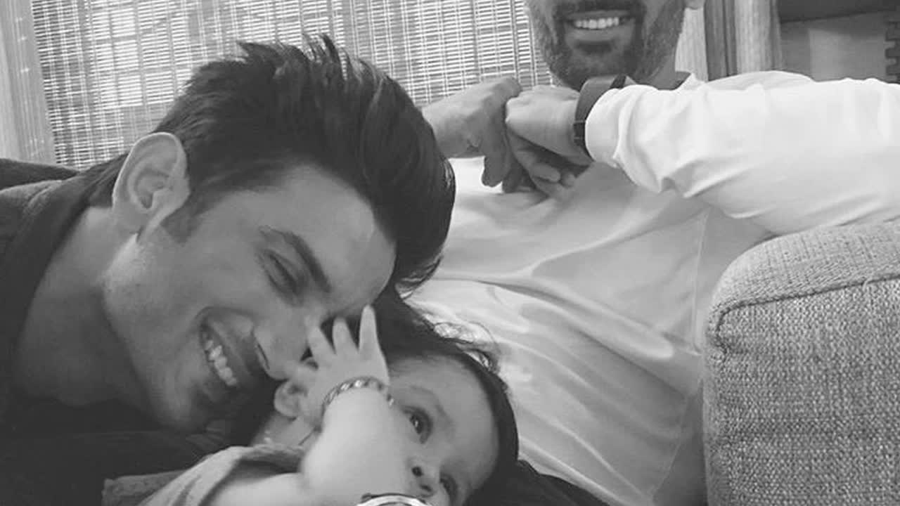 Dhoni’s Cute little pie ZIVA with DADDY