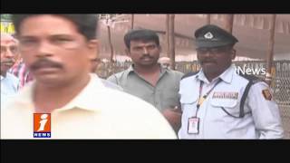 Security Guards Attacked Devotees at Indrakeeladri Temple | Vijayawada | iNews