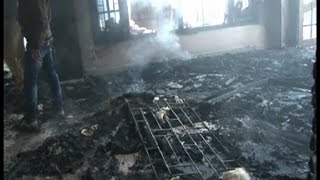 Watch: चाइनीज़ सामान पड़ गया भारी, घर जलकर हुआ राख
