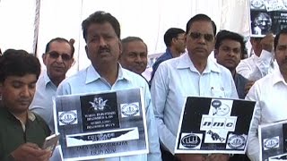 गोरखपुर में डॉक्टरों का विरोध प्रदर्शन, एमसीए एक्ट लागू होने से हैं नाखुश