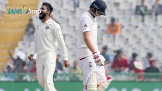 Jadeja, Ashwin occupies top spots among ICC bowlers