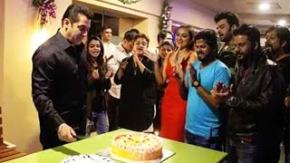 Salman Khan CELEBRATED His Birthday On Bigg Boss 10