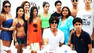 Shahrukh Khan With Family HOLIDAYS In PHUKET - Gauri, Suhana, Aryan