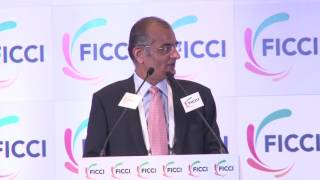 Mr Rashesh Shah welcoming Sharad Pawar at FICCI's 89th AGM