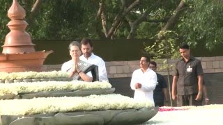 Congress President and VP pay homage to Rajiv Ji at Vir Bhoomi, May 21, 2016