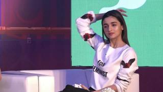 Alia REACTS on sister Shaheen’s criticism on media