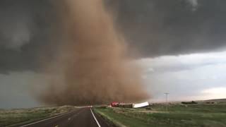 Closeup video of massive tornado passing Amazing Videos