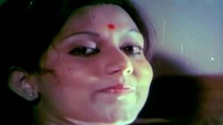 Super Hit Malayalam Romantic Movie - Madalasa - Romantic Scene
