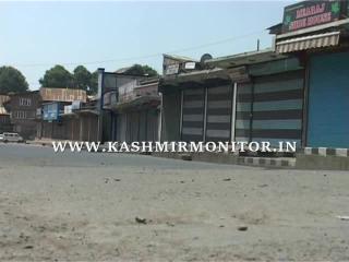 Kashmir: Restrictions in Srinagar continue for 3rd day