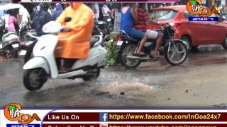 MAPUSA: GUTTER CHAMBER OVERFLOW IN FRONT OF SBI ATM, CAUSES INCONVENIENCE