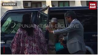 इस्लामाबादः कुलभूषण से मिलने विदेश मंत्रालय पहुंचा परिवार