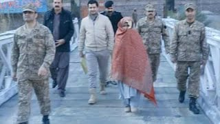 Pak returns Indian woman after inadvertent border crossing