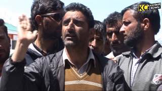 Kashmir Crown: People protest in gulmarg against GDA and Municipality