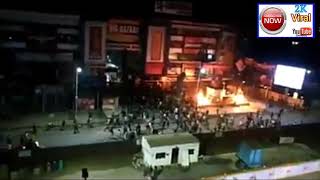 हिंसक हुआ पदमावत का विरोध,अहमदाबाद के 2 मॉल में लगाई आग, पीवीआर और हिमालया मॉल