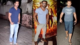 Omg! John Abraham Was Spotted Wearing This