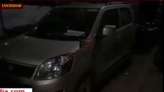 लखनऊ में BJP सभासद की कार पर बम से हमला