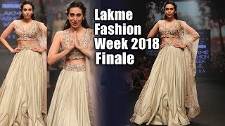 Gorgeous Karisma Kapoor WALKS The Ramp | Lakme Fashion Week Finale | LFW 2018
