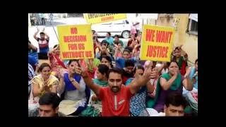 Kashmiri Pandits refuse to return to work in the valley