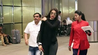 Parineeti Chopra SPOTTED At Mumbai Airport (VIDEO)