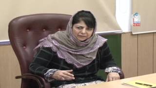 Mehbooba suggests SHGs by physically challenged to boost their social, economic status