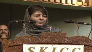 Teachers are role models, have key role in shaping students’ destiny: Mehbooba