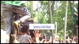 Scores attend LeT commander Junaid Matoo’s funeral, militants perform gun salute