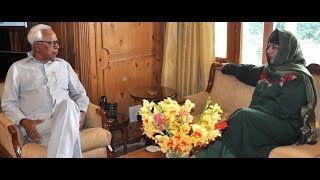 Mehbooba Mufti meets Governor, discusses Art 35A, other issues