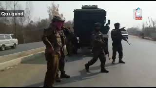 Police vehicle attacked on Srinagar-Jammu National Highway