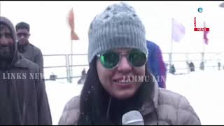Kashmir freezes at sub-zero temperatures