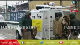 Gunfight on in building near Srinagar CRPF camp