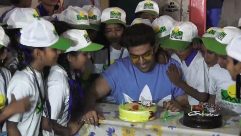 Video: Gurmeet Choudhary Celebrated His Birthday With Smile Foundation Kids