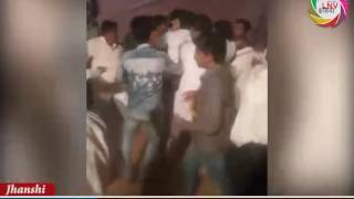 पीएम मोदी की धर्मपत्नी के साथ बैठने को लेकर बीजेपी नेता ने की युवक की पिटाई