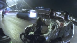 Biker spotted Police without helmet | What happened next was amazing