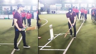 Sooraj Pancholi Playing Cricket At Zeeshan Siddique's BOX- BOWL OUT Xeries - Season 1