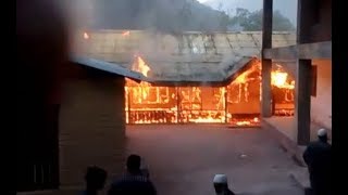 उरी में स्कूल बिल्डिंग जलकर राख, मचा हड़कंप