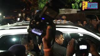 NEVER Seen Such STARDOM | Salman Mobbed By Fans At Galaxy