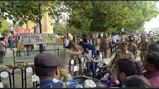 लखनऊ में अमित शाह का विरोध करने जा रहे छात्रों पर पुलिस ने किया लाठीचार्ज