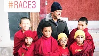 Salman Khan With Little Monks In Ladakh | RACE 3 SHOOTING