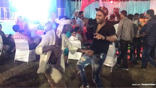 Sharabi Ke Saath Dance In Desi Shaadi