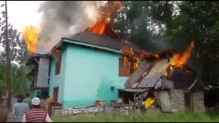बनिहाल में हुआ दर्दनाक हादसा, आग लगने से पूरा घर जलकर राख