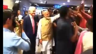 PM Shri Narendra Modi greeted by an enthusiastic crowd at the Metro Station!