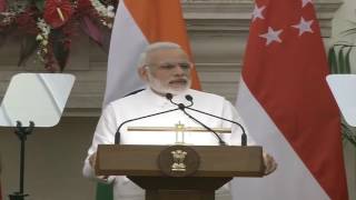 Exchange of Agreements & Media Statements :  Visit of Prime Minister of Singapore to India